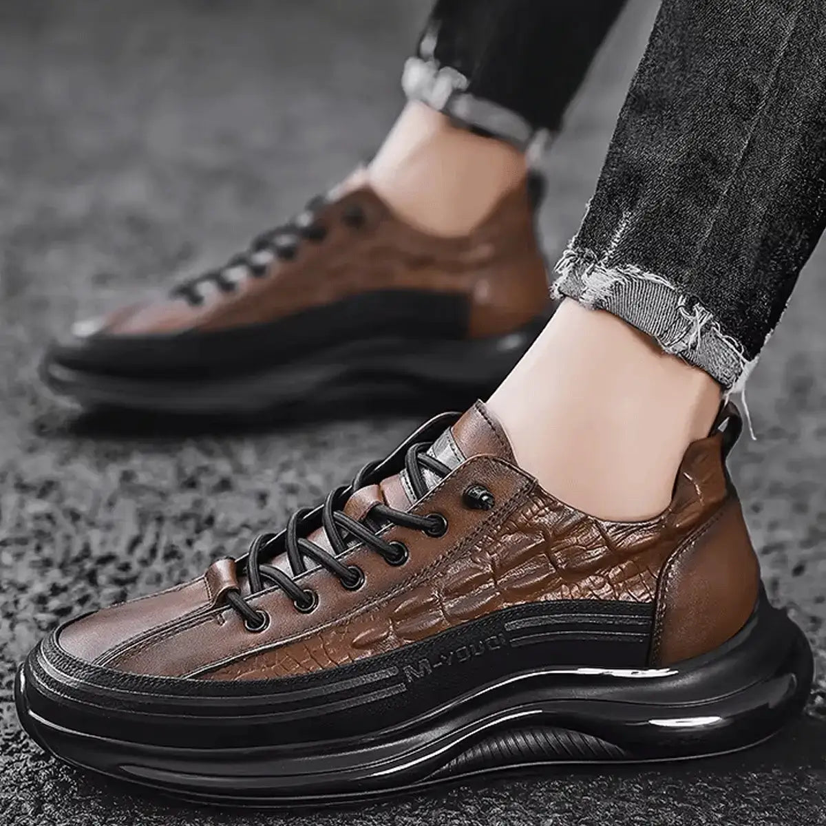 Drako® Blokes' Croc Skin Trainers
